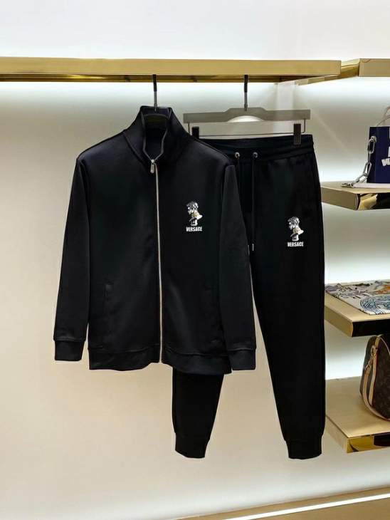 Picture of Versace Sweater Suits _SKUVersaceM-5XLkdtr1043063